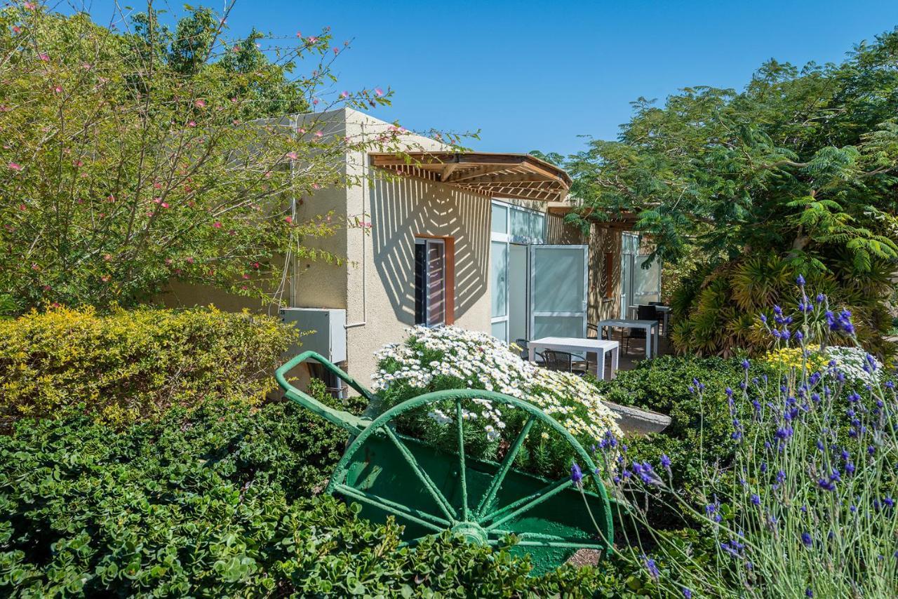Eilot Kibbutz Country Lodging Eilat Exterior foto