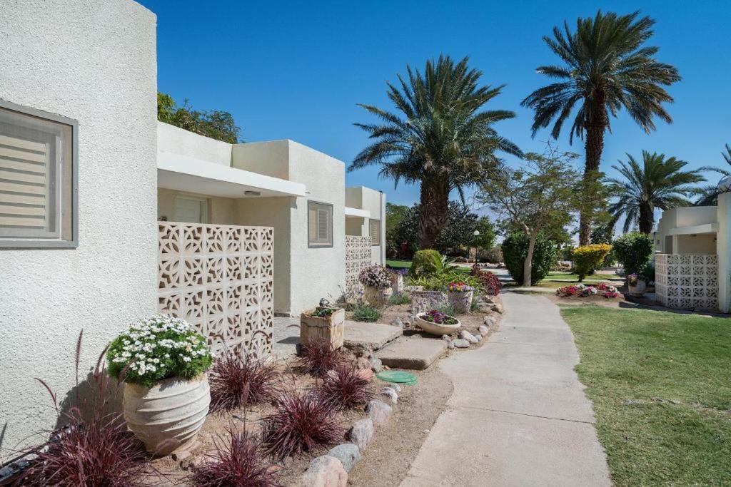 Eilot Kibbutz Country Lodging Eilat Exterior foto