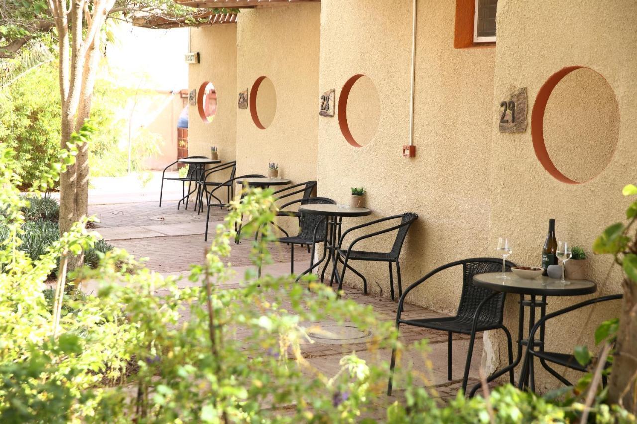 Eilot Kibbutz Country Lodging Eilat Exterior foto